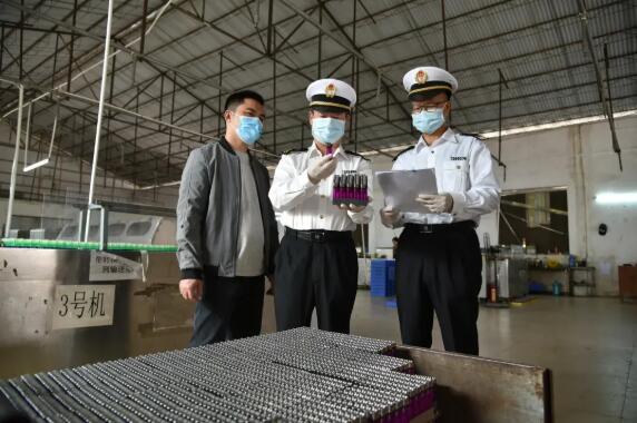 <a href='http://www.shanghai-zhongtie.com.cn' title='危險品運輸' >危險品運輸</a>