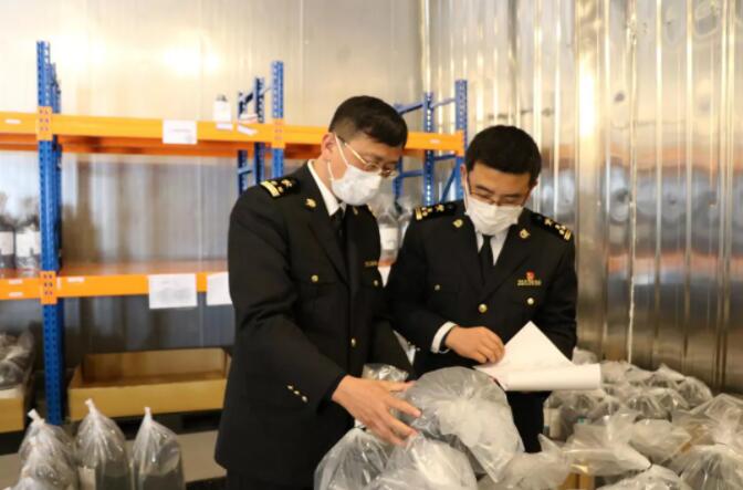 <a href='http://www.shanghai-zhongtie.com.cn' title='危險品運輸' >危險品運輸</a>